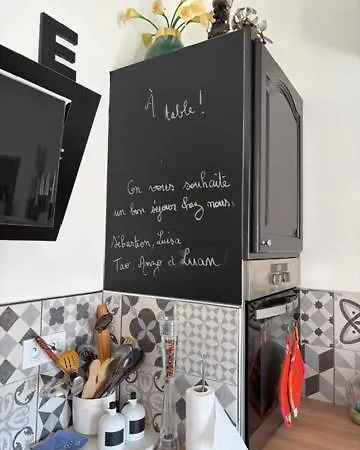 Adorable Avec Piscine Appartement Estézargues