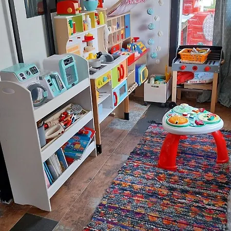 Adorable Avec Piscine Estézargues